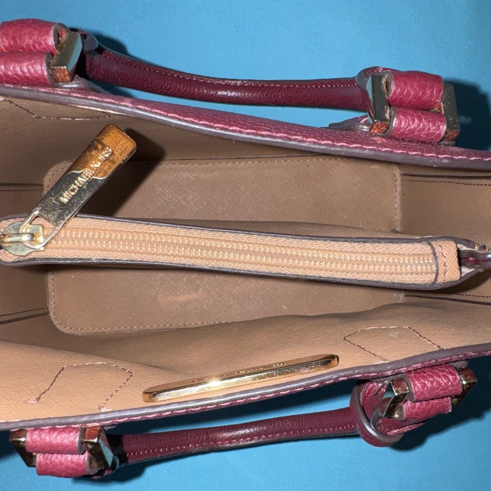 Michael Kors EUC Adele' LOVE Ltd Ed satchel - Picture 6 of 7